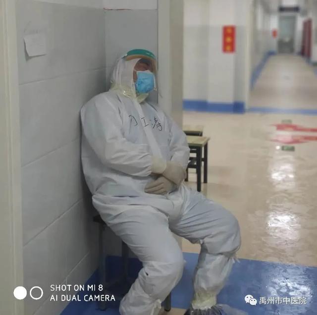 禹州市中医院:“战役”的每个瞬间,都令人刻骨铭心! 禹州市中医院:“战役”的每个瞬间,都令人刻骨铭心!