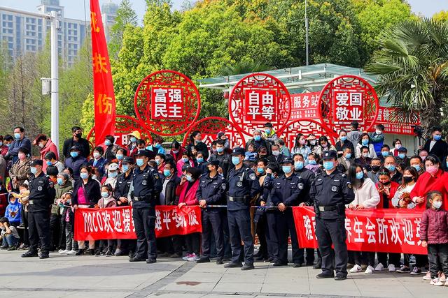 禹州——援鄂英雄凯旋归来 禹州——援鄂英雄凯旋归来