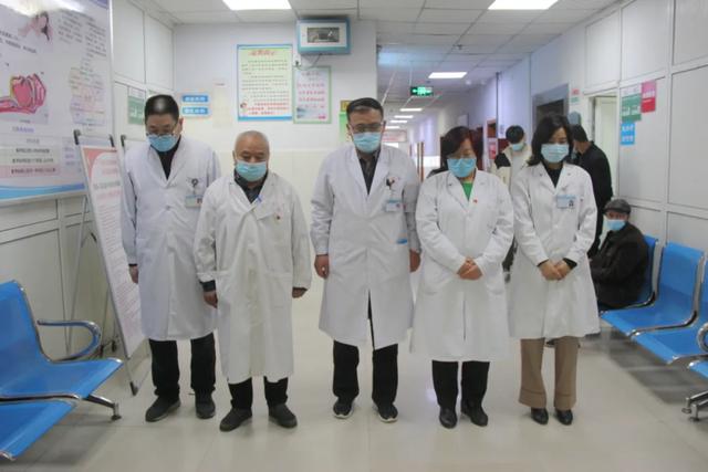 禹州二院举行默哀式 深切悼念新冠肺炎疫情牺牲烈士和逝世同胞 禹州二院举行默哀式 深切悼念新冠肺炎疫情牺牲烈士和逝世同胞