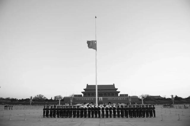 今日10点,禹州全城默哀降半旗! 今日10点,禹州全城默哀降半旗!