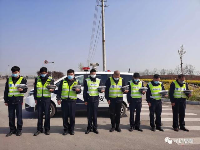 禹州全市公安民警清明祭英烈,忠诚保平安 禹州全市公安民警清明祭英烈,忠诚保平安