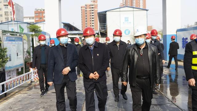 禹州市市长范晓东莅临恒达·熙郡工地调研安全生产工作 禹州市市长范晓东莅临恒达·熙郡工地调研安全生产工作