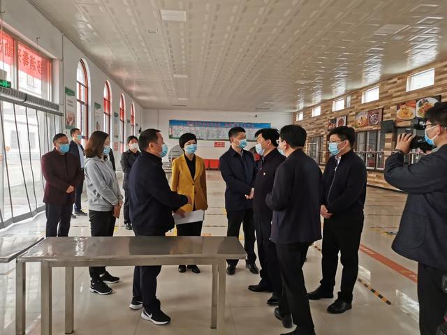 禹州市领导督导市四高高三开学准备情况 禹州市领导督导市四高高三开学准备情况