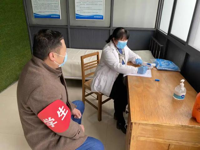 禹州四高返校复学,老师换位演练 禹州四高返校复学,老师换位演练