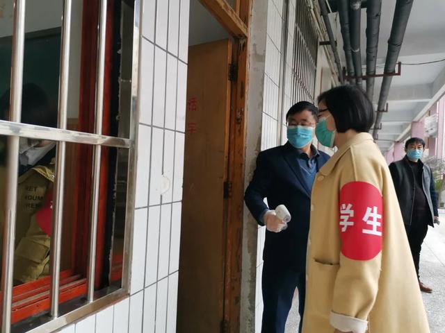 禹州四高返校复学,老师换位演练 禹州四高返校复学,老师换位演练