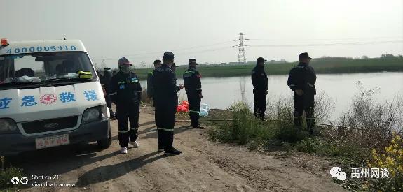 不放弃!许昌、禹州两地救援队45个小时搜救禹州16岁男孩! 不放弃!许昌、禹州两地救援队45个小时搜救禹州16岁男孩!