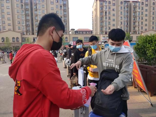 春暖花开,学子已归!直击禹州市高三年级开学第一天! 春暖花开,学子已归!直击禹州市高三年级开学第一天!