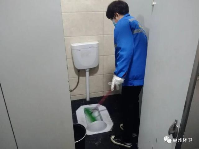 禹州环卫:风雨无阻守岗位 坚持标准保清洁 禹州环卫:风雨无阻守岗位 坚持标准保清洁