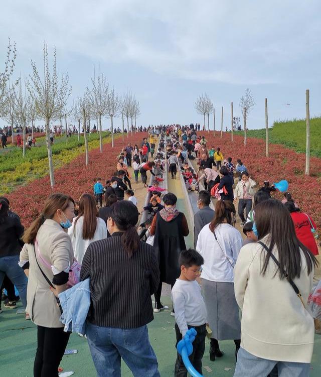 禹州登善湖城市公园!美景旁却“遍地垃圾”!别再这样干了 禹州登善湖城市公园!美景旁却“遍地垃圾”!别再这样干了