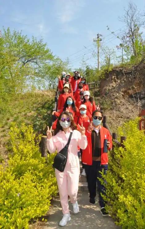 禹州新天地学校“春日如歌”主题团建暨调研活动 禹州新天地学校“春日如歌”主题团建暨调研活动
