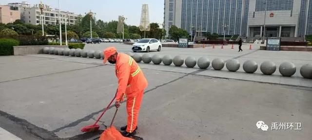 禹州环卫:扮靓城市卫生环境 共建和谐美丽家园 禹州环卫:扮靓城市卫生环境 共建和谐美丽家园