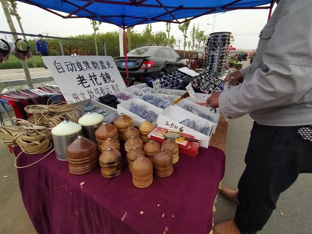 现场实拍!禹州商博城狗市搬迁后,我们发现.... 现场实拍!禹州商博城狗市搬迁后,我们发现....