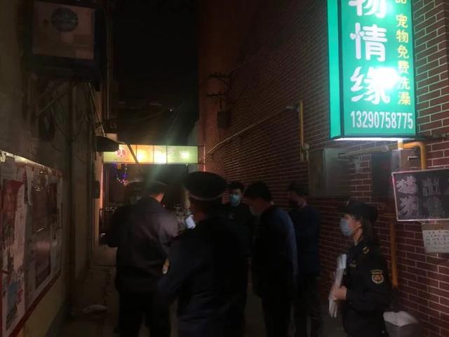 禹州这三家餐饮店存在卫生条件差、食品不安全等问题,被挂黑牌!有你去过的吗? 禹州这三家餐饮店存在卫生条件差、食品不安全等问题,被挂黑牌!有你去过的吗?