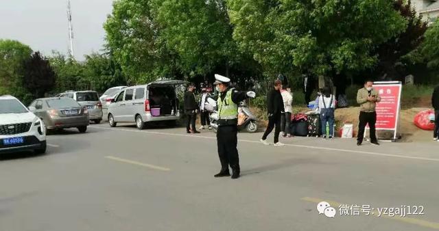 禹州交警多措并举为学子开学复课保驾护航 禹州交警多措并举为学子开学复课保驾护航