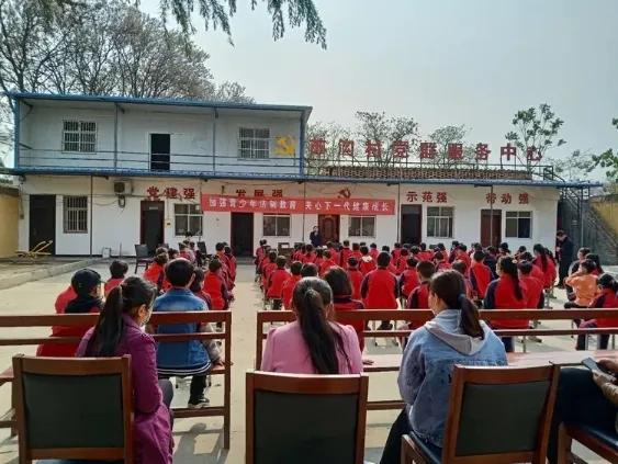 禹州市人民检察院检察官进村入户为即将返校学生上法治课 禹州市人民检察院检察官进村入户为即将返校学生上法治课
