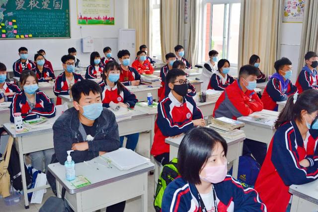 禹州北大公学高中部春季学期返校复学纪实 禹州北大公学高中部春季学期返校复学纪实