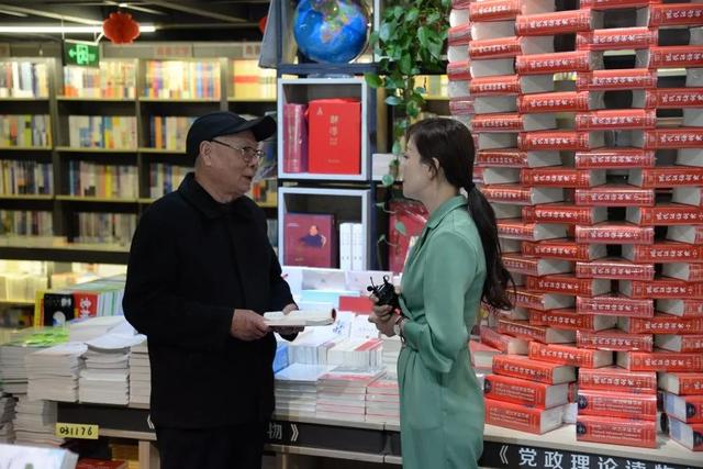 欢庆世界读书日 禹州市新华书店精彩纷呈 欢庆世界读书日 禹州市新华书店精彩纷呈