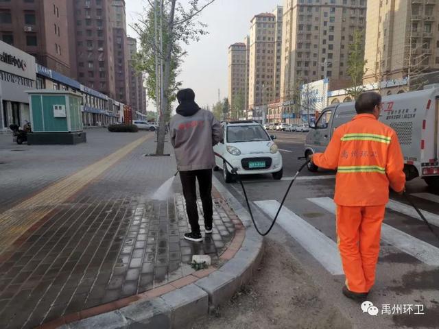 禹州环卫:打造洁净环境服务项目观摩 展树良好形象 禹州环卫:打造洁净环境服务项目观摩 展树良好形象