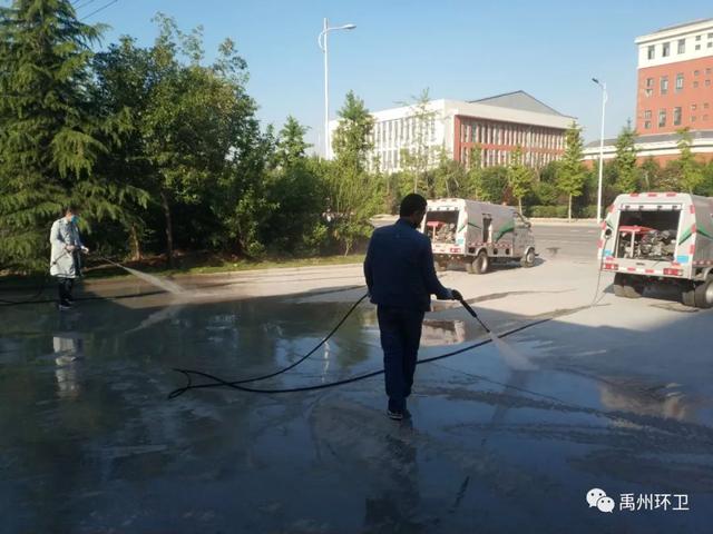 禹州环卫:打造洁净环境服务项目观摩 展树良好形象 禹州环卫:打造洁净环境服务项目观摩 展树良好形象
