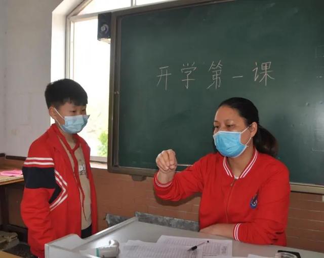 禹州市新天地第一批“小神兽”返校纪实 禹州市新天地第一批“小神兽”返校纪实