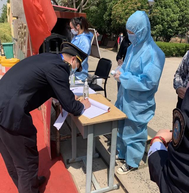 禹州卫生计生监督疫情尚未远离,上好“开学第一课”! 禹州卫生计生监督疫情尚未远离,上好“开学第一课”!