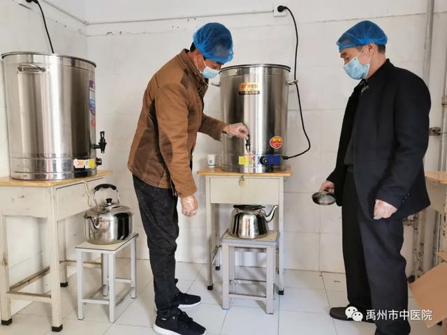 禹州市中医院医护人员奔赴校园指导疫情防控工作 禹州市中医院医护人员奔赴校园指导疫情防控工作