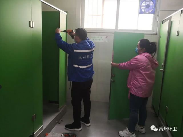 禹州环卫 坚守岗位默默劳动 奋力创造城市洁净 禹州环卫 坚守岗位默默劳动 奋力创造城市洁净