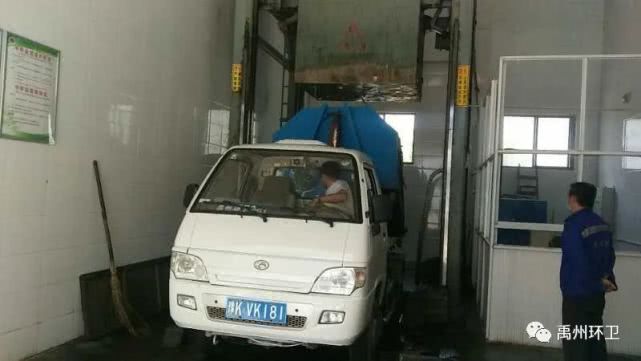 禹州环卫 坚守岗位默默劳动 奋力创造城市洁净 禹州环卫 坚守岗位默默劳动 奋力创造城市洁净