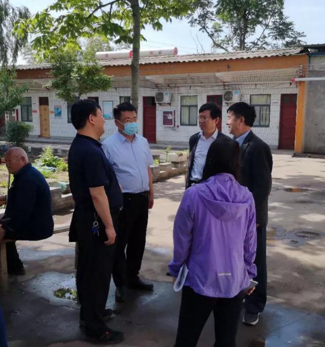 许昌市政府副秘书长侯坡一行到禹州市督导调研敬老院建设工作 许昌市政府副秘书长侯坡一行到禹州市督导调研敬老院建设工作