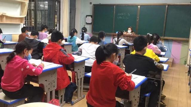 禹州市启明学校春暖花开,奔“启明”而来四二班的小天使 禹州市启明学校春暖花开,奔“启明”而来四二班的小天使