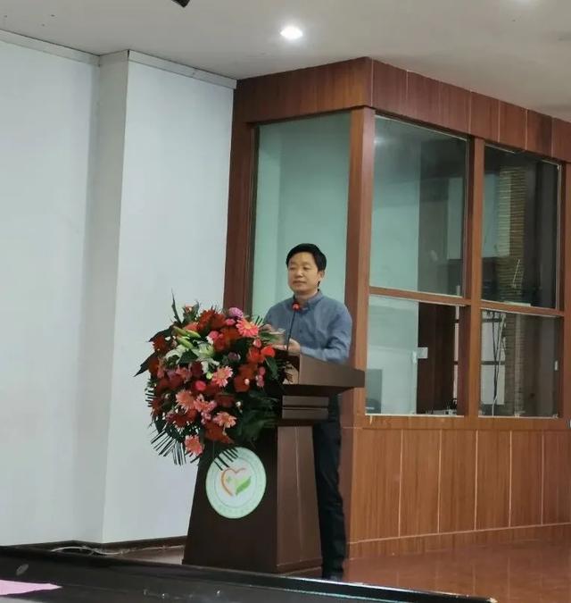 禹州市中医院致敬新时代最美白衣天使! 禹州市中医院致敬新时代最美白衣天使!