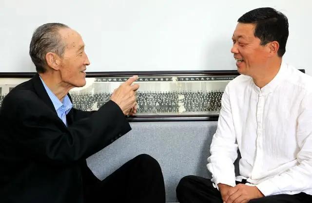 禹州一个家庭俩“劳模”:农村的广阔天地大有可为 禹州一个家庭俩“劳模”:农村的广阔天地大有可为