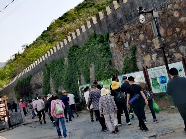禹州大鸿寨致敬!“疫”后首个中国旅游日 禹州大鸿寨致敬!“疫”后首个中国旅游日