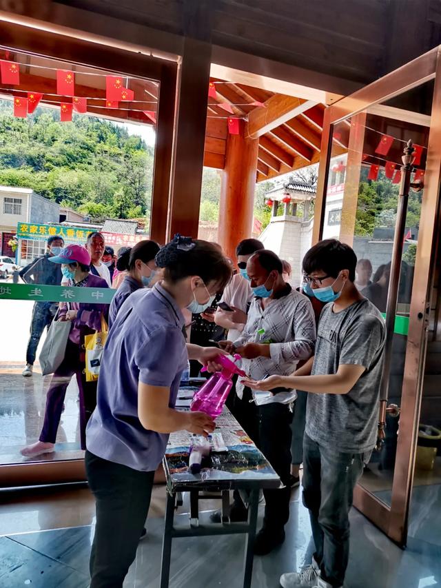 禹州大鸿寨致敬!“疫”后首个中国旅游日 禹州大鸿寨致敬!“疫”后首个中国旅游日