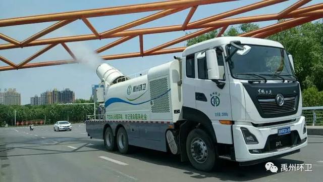 禹州环卫:持续清洁行动 让城市更“精致 ” 禹州环卫:持续清洁行动 让城市更“精致 ”