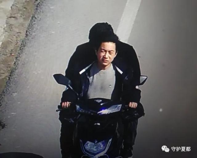 禹州神垕派出所这个辅警被许昌日报“曝光”了! 禹州神垕派出所这个辅警被许昌日报“曝光”了!