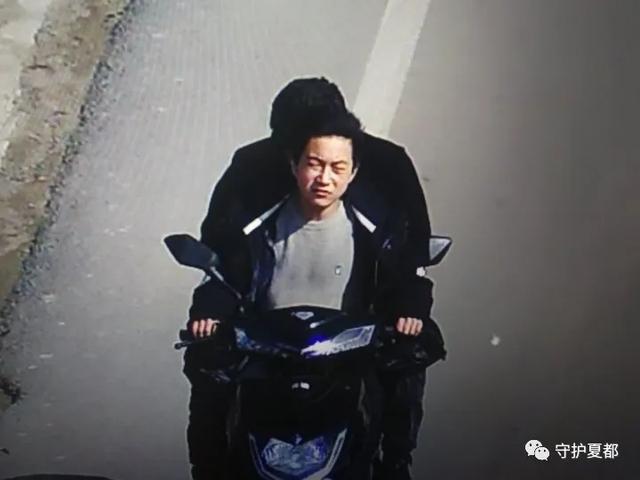 禹州神垕派出所这个辅警被许昌日报“曝光”了! 禹州神垕派出所这个辅警被许昌日报“曝光”了!