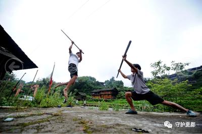 禹州范坡俩古稀老人勇敢赶跑骗子 禹州范坡俩古稀老人勇敢赶跑骗子