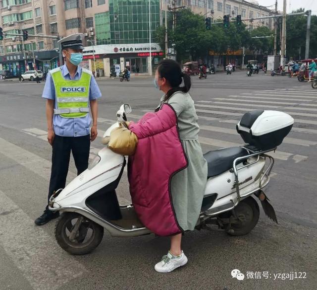 禹州交警大力开展“一盔一带”专项宣传整治活动 禹州交警大力开展“一盔一带”专项宣传整治活动