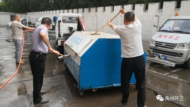 禹州环卫:扎实开展周五清洁行动 不走过场重点清洁城市环境 禹州环卫:扎实开展周五清洁行动 不走过场重点清洁城市环境