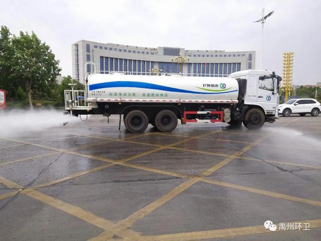 禹州环卫：扎实开展周五清洁行动 不走过场重点清洁城市环境