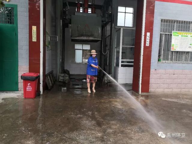 禹州环卫:扎实开展周五清洁行动 不走过场重点清洁城市环境 禹州环卫:扎实开展周五清洁行动 不走过场重点清洁城市环境