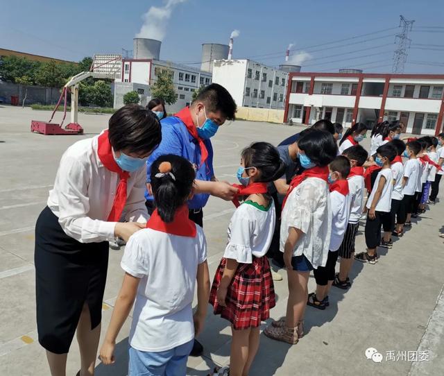 许昌团市委书记何东亚莅禹调研指导农村学校少先队工作 许昌团市委书记何东亚莅禹调研指导农村学校少先队工作