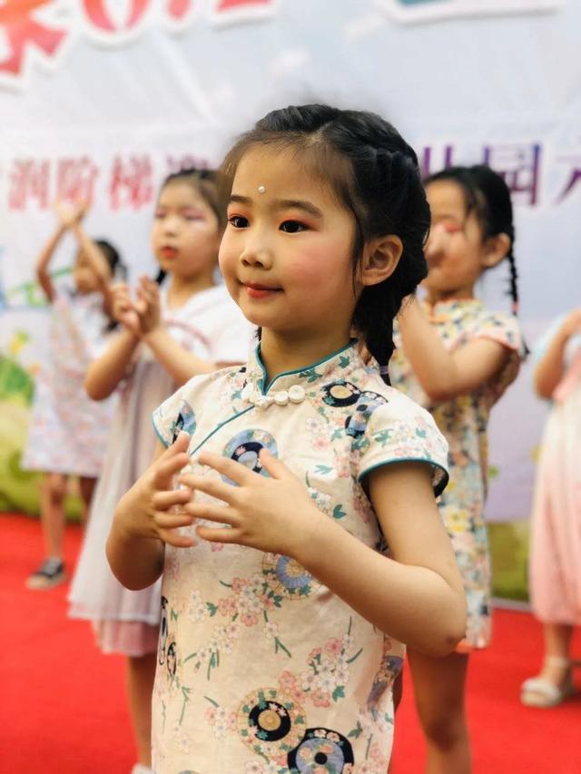 禹州市慧润阶梯迎宾路幼儿园“六一”特别活动 禹州市慧润阶梯迎宾路幼儿园“六一”特别活动