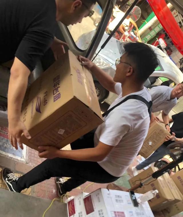 禹州这个村庄来了几个陌生人!接下来的一幕… 禹州这个村庄来了几个陌生人!接下来的一幕…