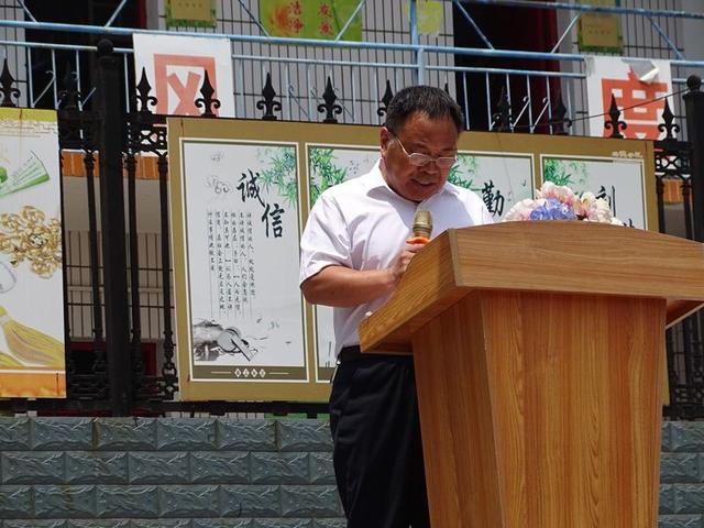 “奋战三十日,超越自我,力创辉煌”禹州大涧学校冲刺三十日誓师大会 “奋战三十日,超越自我,力创辉煌”禹州大涧学校冲刺三十日誓师大会