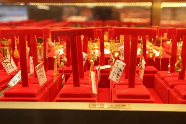 彻底火了!禹州老一峰这里将搞大事!赶快看.... 彻底火了!禹州老一峰这里将搞大事!赶快看....