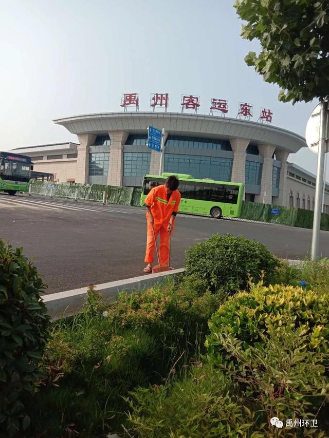 禹州环卫:端午佳节默默坚守 清洁城市粽情奉献 禹州环卫:端午佳节默默坚守 清洁城市粽情奉献