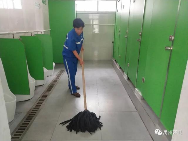 禹州环卫:端午佳节默默坚守 清洁城市粽情奉献 禹州环卫:端午佳节默默坚守 清洁城市粽情奉献
