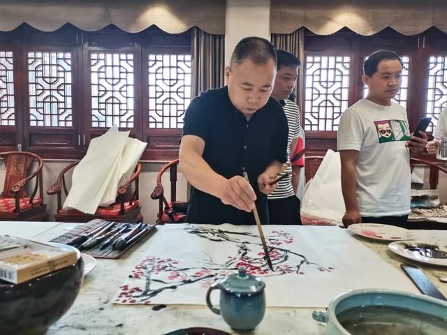翰墨丹青联袂、窑变大唐无双,许昌书画界大咖齐聚唐钧博物馆 翰墨丹青联袂、窑变大唐无双,许昌书画界大咖齐聚唐钧博物馆